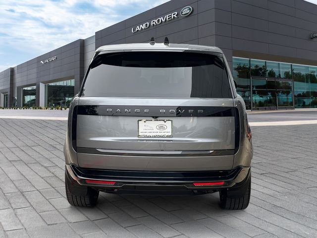 New 2026 Eiger Grey Land Rover SE image 4