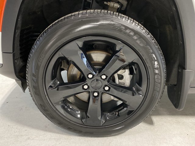 Used 2025 Bright White Clearcoat Jeep Altitude X image 31