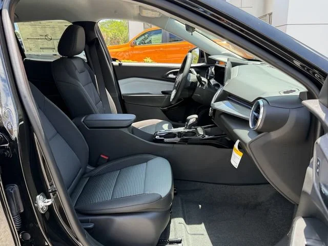 New 2026 Mosaic Black Metallic Chevrolet LT image 7
