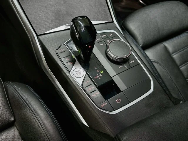 Used 2021 Black BMW 330i image 13