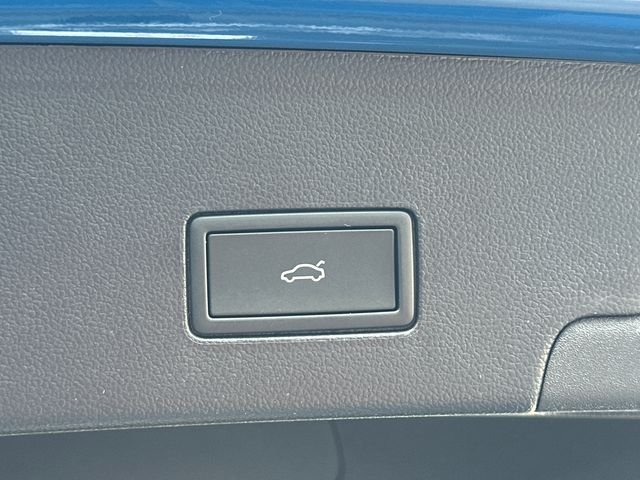 New 2026 Blue Volkswagen 2.0T SE w/Technology image 19