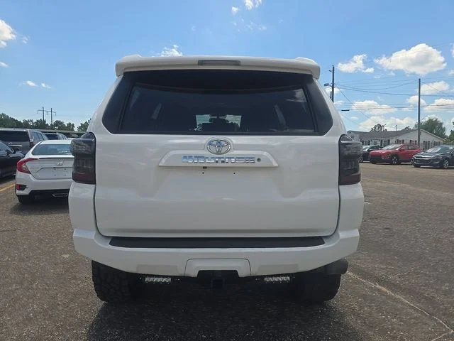Used 2015 Super White Toyota SR5 Premium image 6