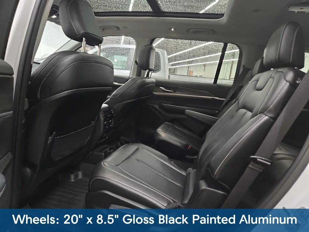 Used 2023 White Jeep Limited image 11