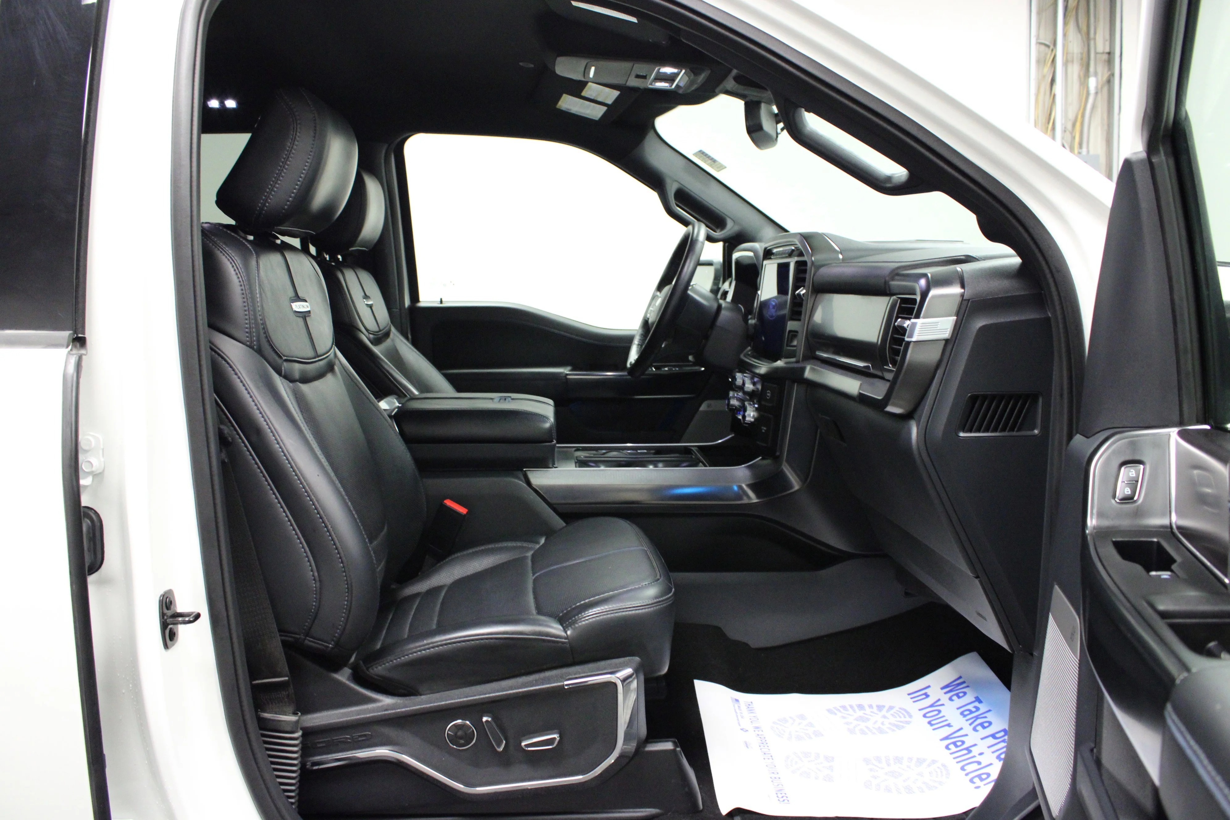 Used 2024 Star White Metallic Tri-Coat Ford Platinum image 17