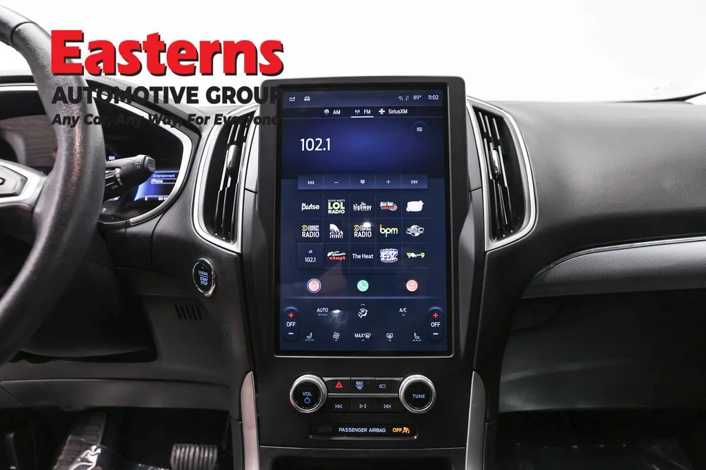 Used 2021 Blue Ford SEL image 11