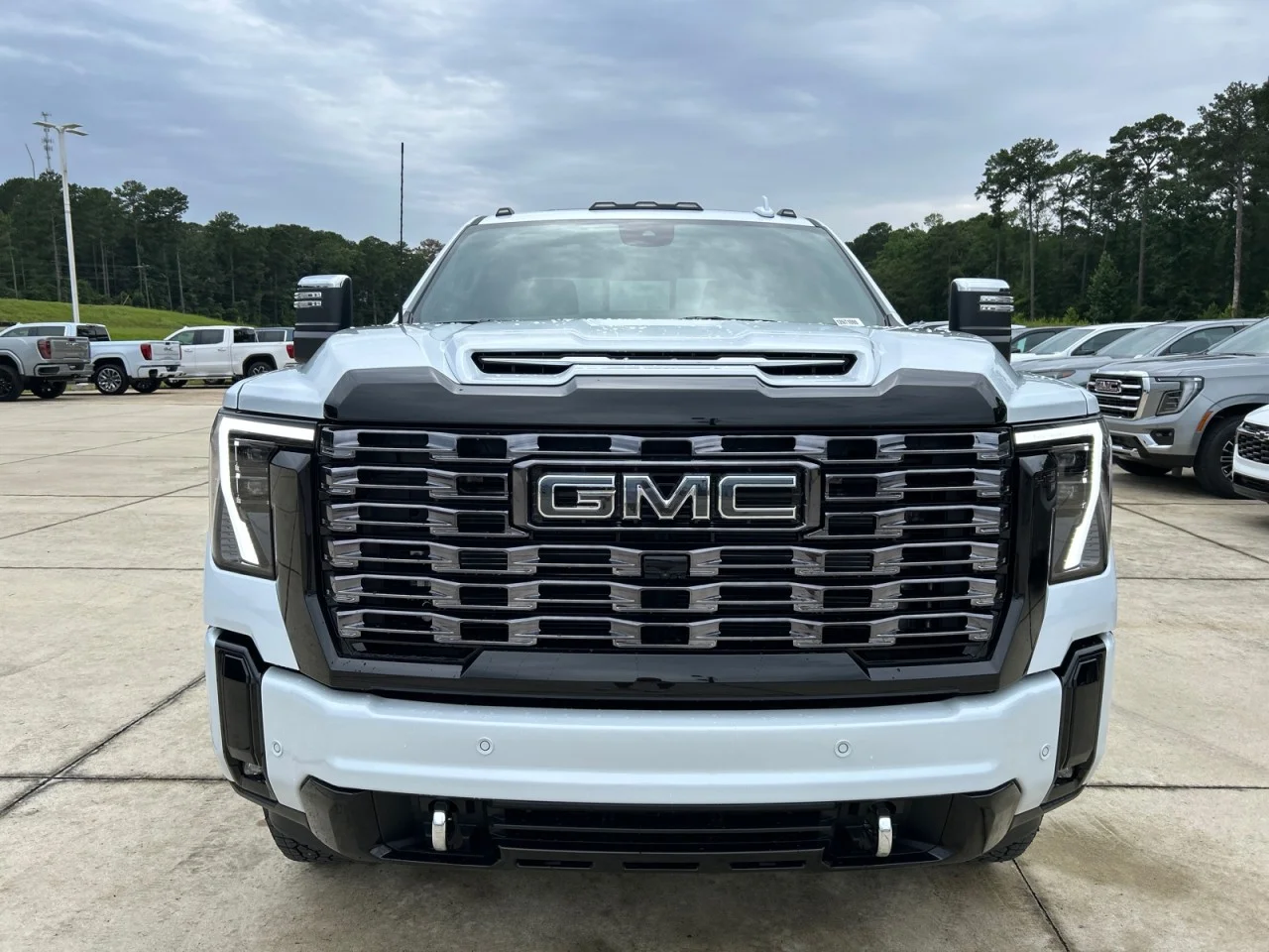 New 2026 Glacier White Tricoat GMC Denali Ultimate image 5