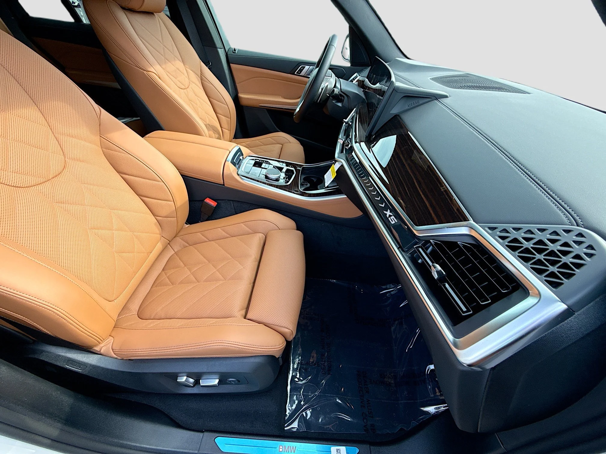 New 2026 Alpine White BMW sDrive40i image 16
