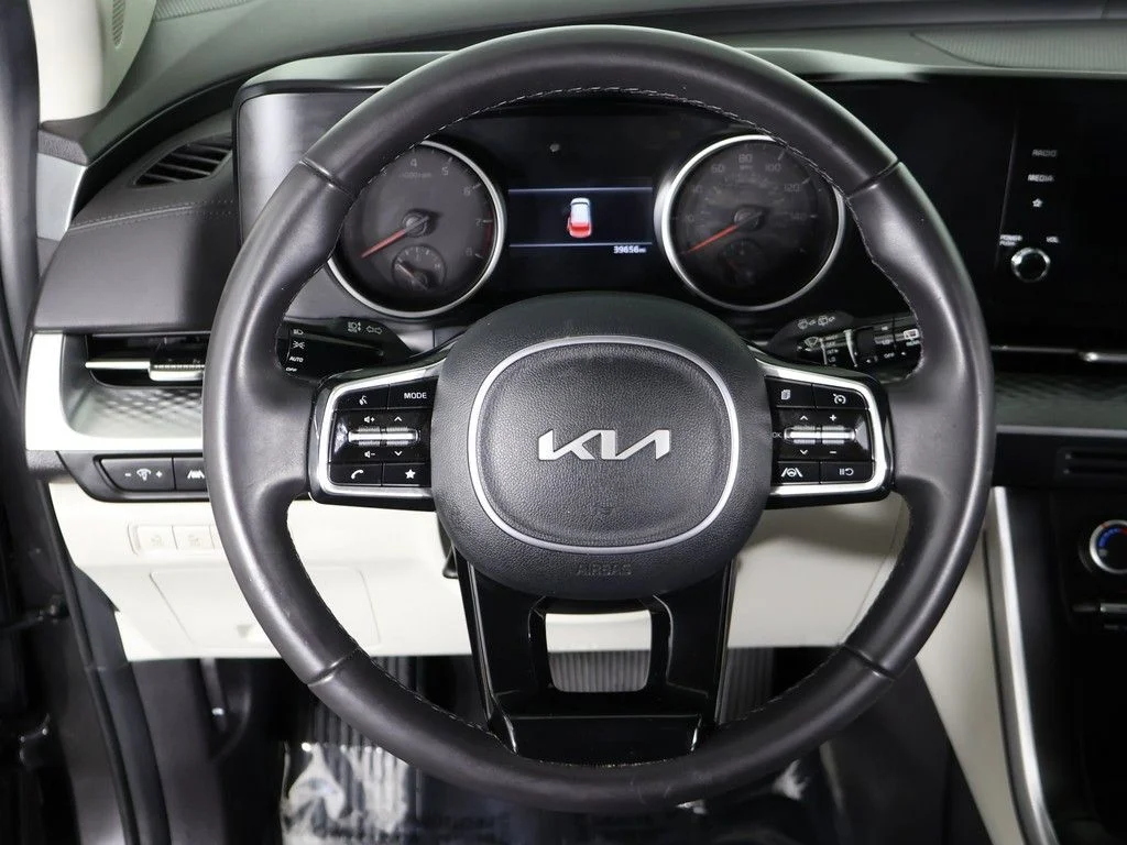 Used 2024 Gray Kia LX Seat Package image 39