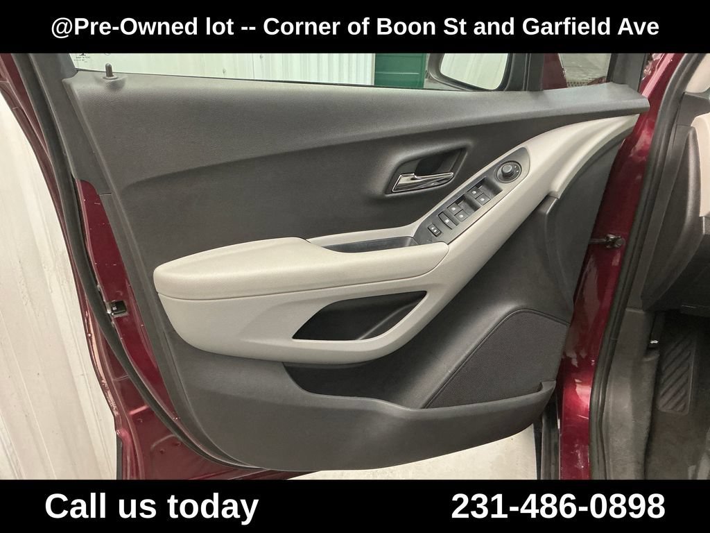 Used 2016 CRIMSON METALLIC Chevrolet LS image 16