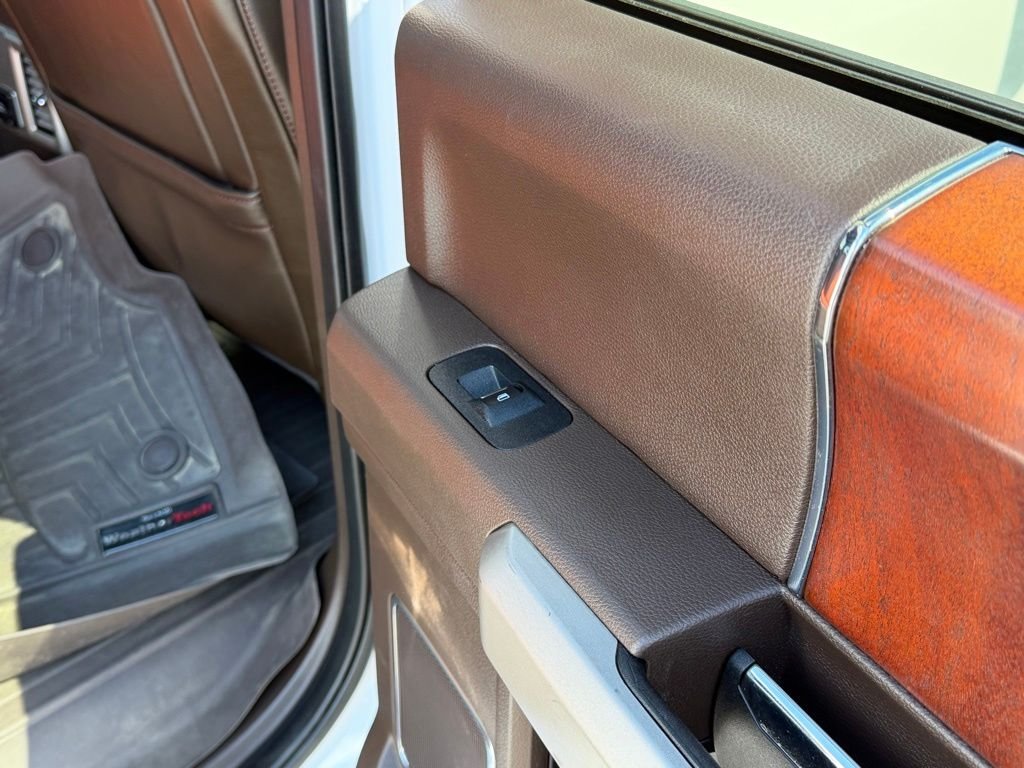 Used 2019 White Ford King Ranch image 21