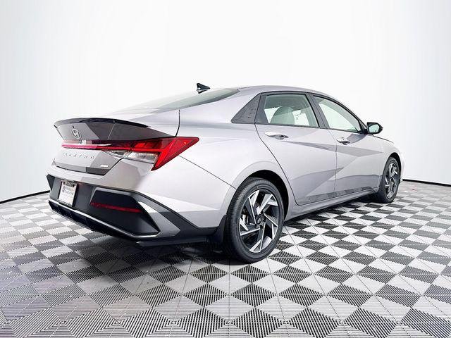 2025 Hyundai Elantra Blue - Photo 6