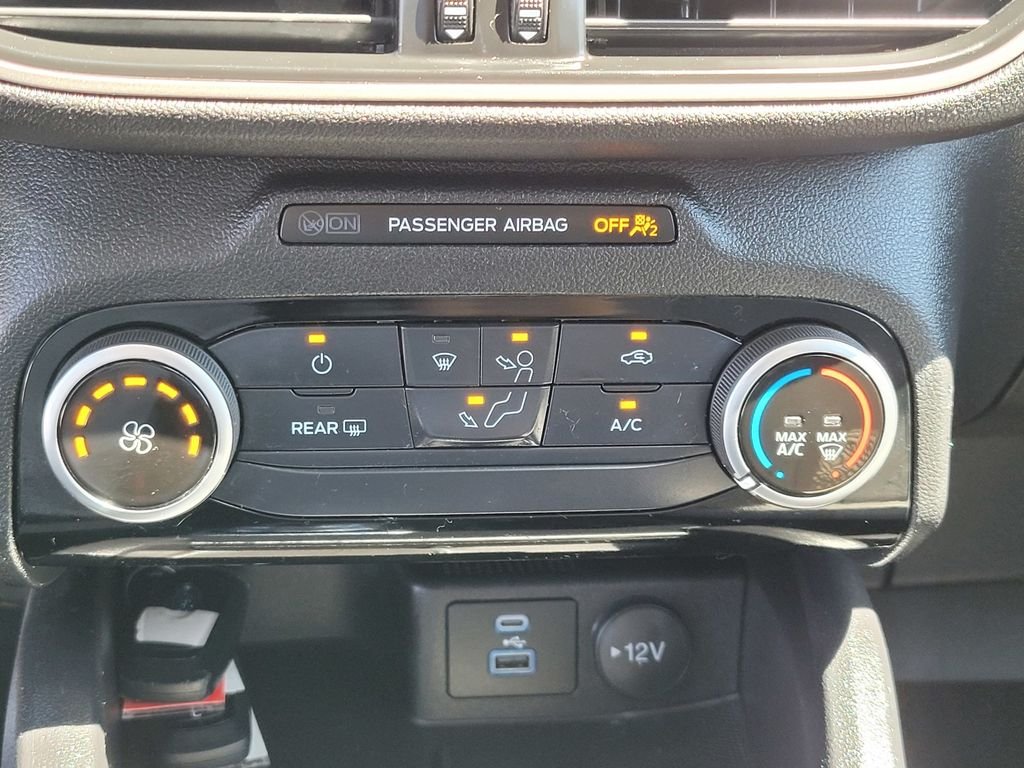 Used 2022 White Ford SEL image 20