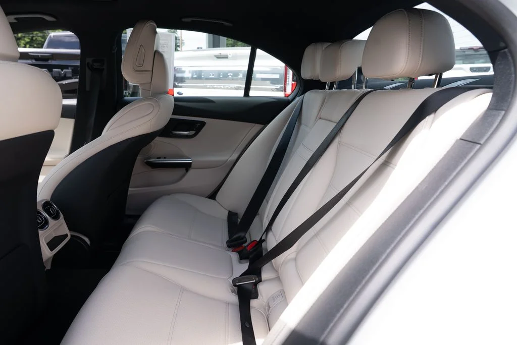 Used 2025  Mercedes-Benz C 300 image 20