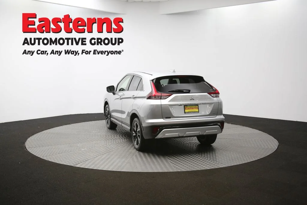 Used 2024 Silver Mitsubishi SE image 63
