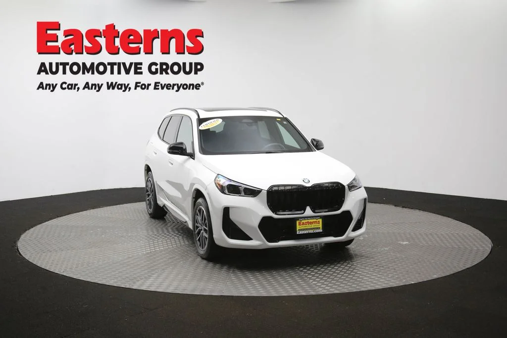 Used 2023 White BMW xDrive28i image 51