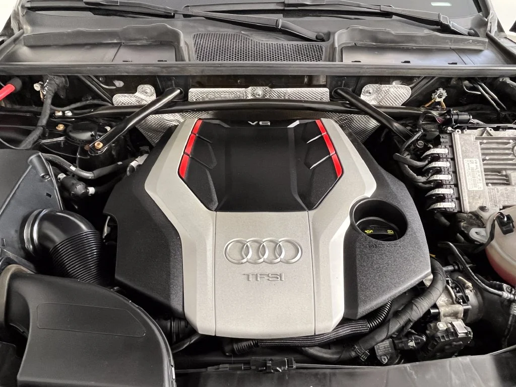 Used 2018 Mythos Black Metallic Audi 3.0T Prestige image 13