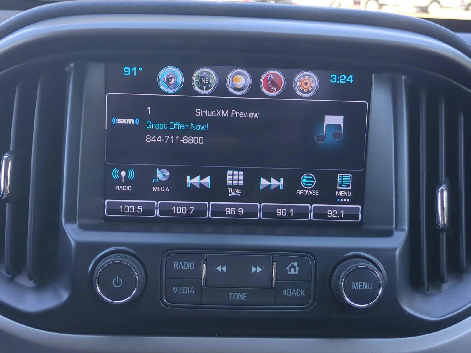 Used 2017 Summit White Chevrolet 4WD Z71 image 24