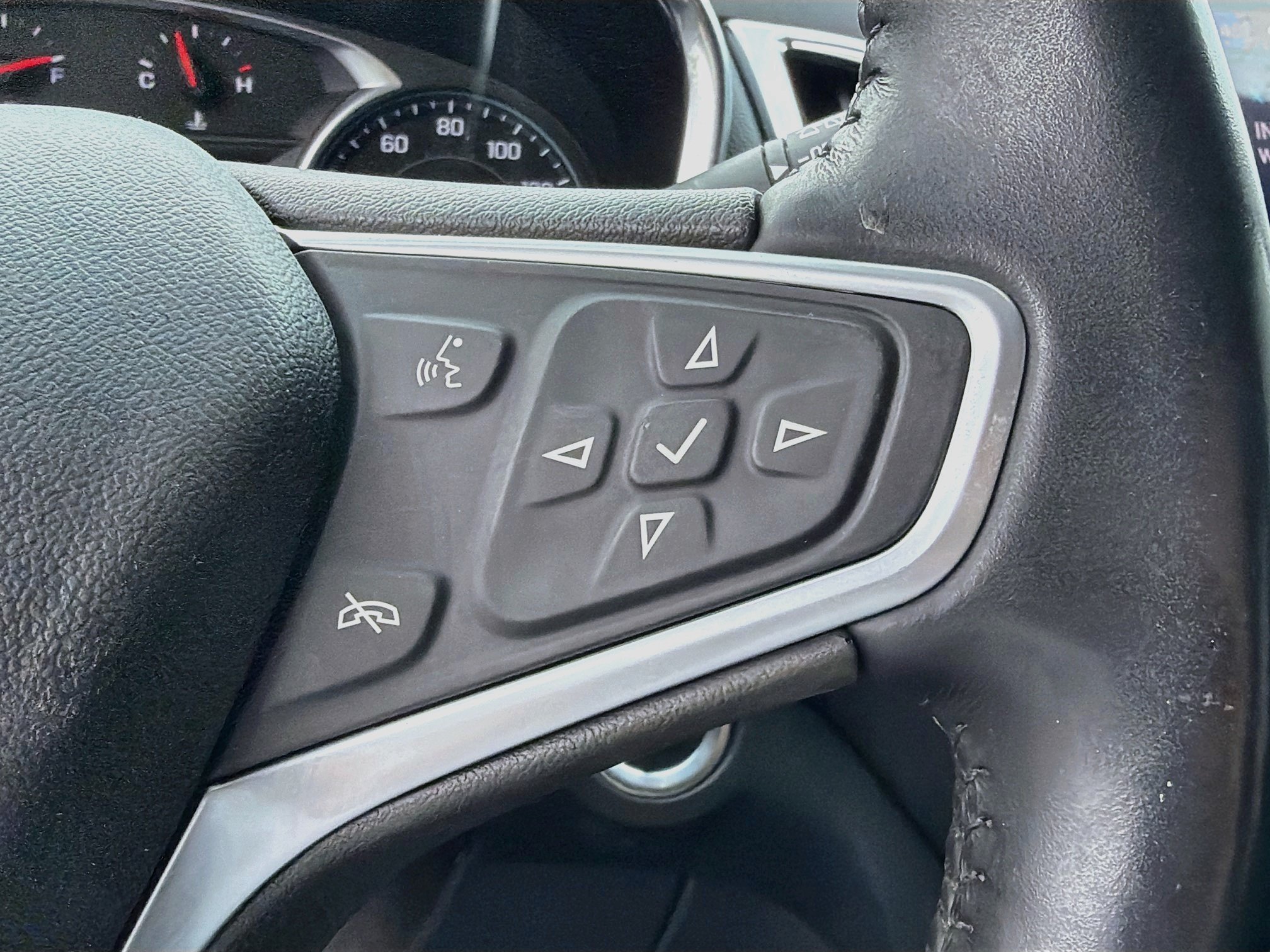 Used 2022 Blue Glow Metallic Chevrolet LT image 38