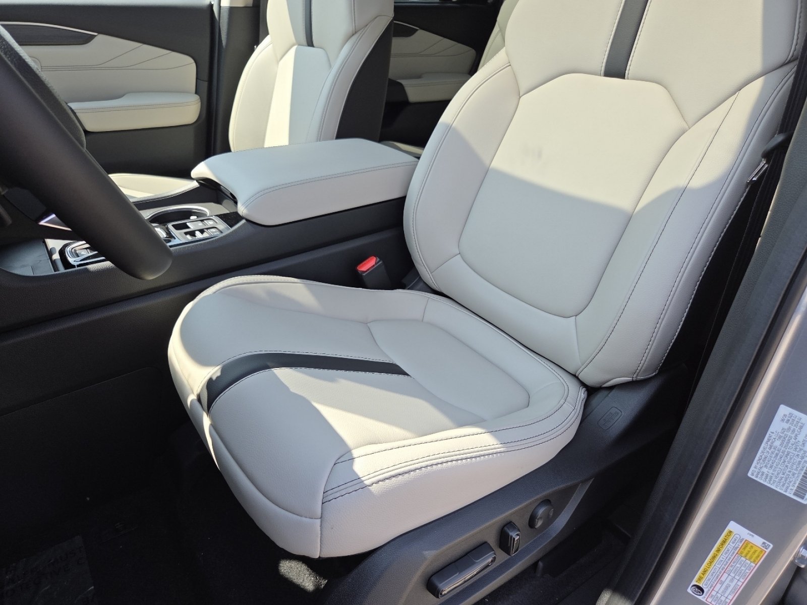 New 2026 Solar Silver Metallic Honda Touring image 30