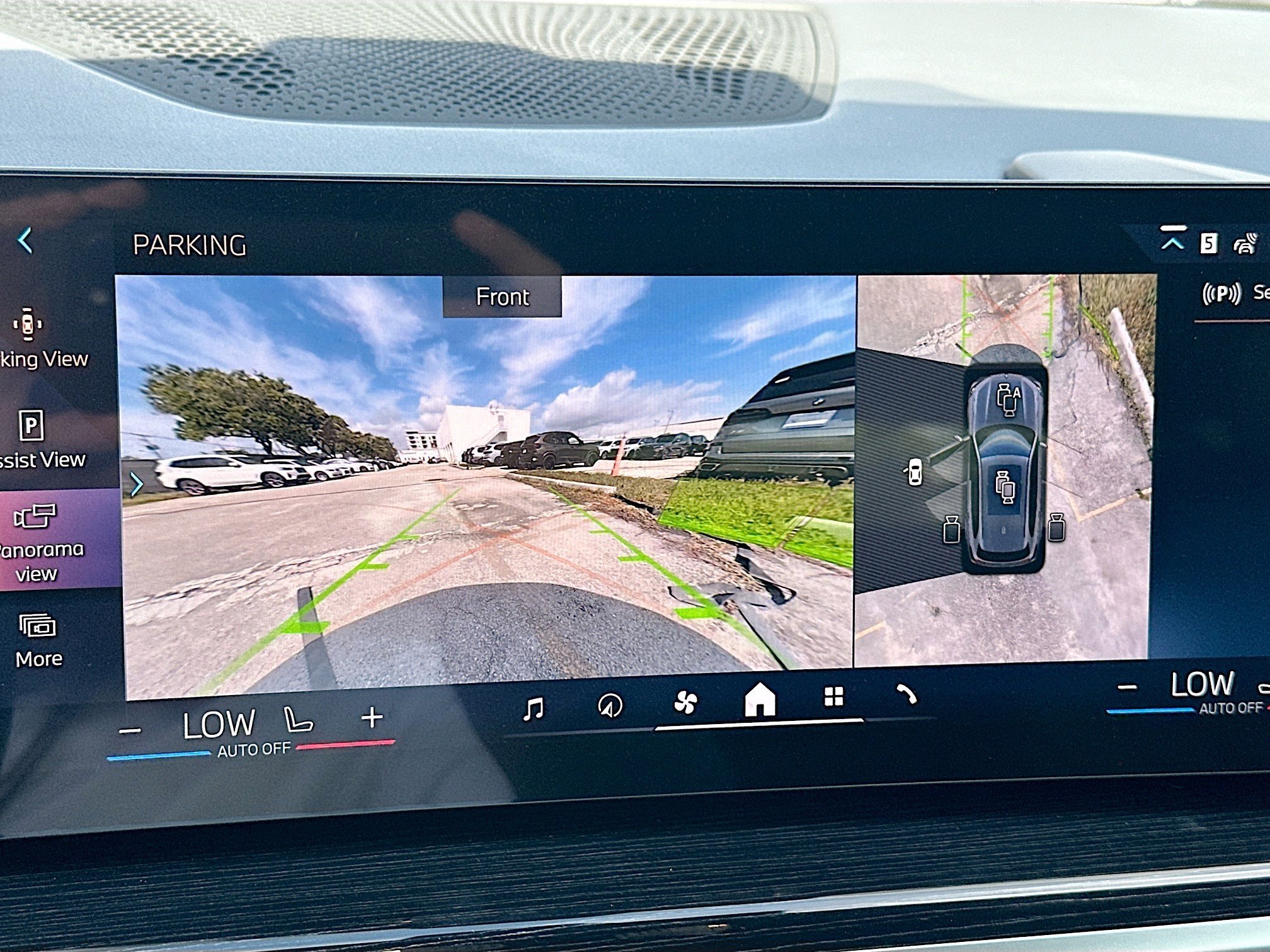 New 2026 Skyscraper Grey Metallic BMW sDrive40i image 12