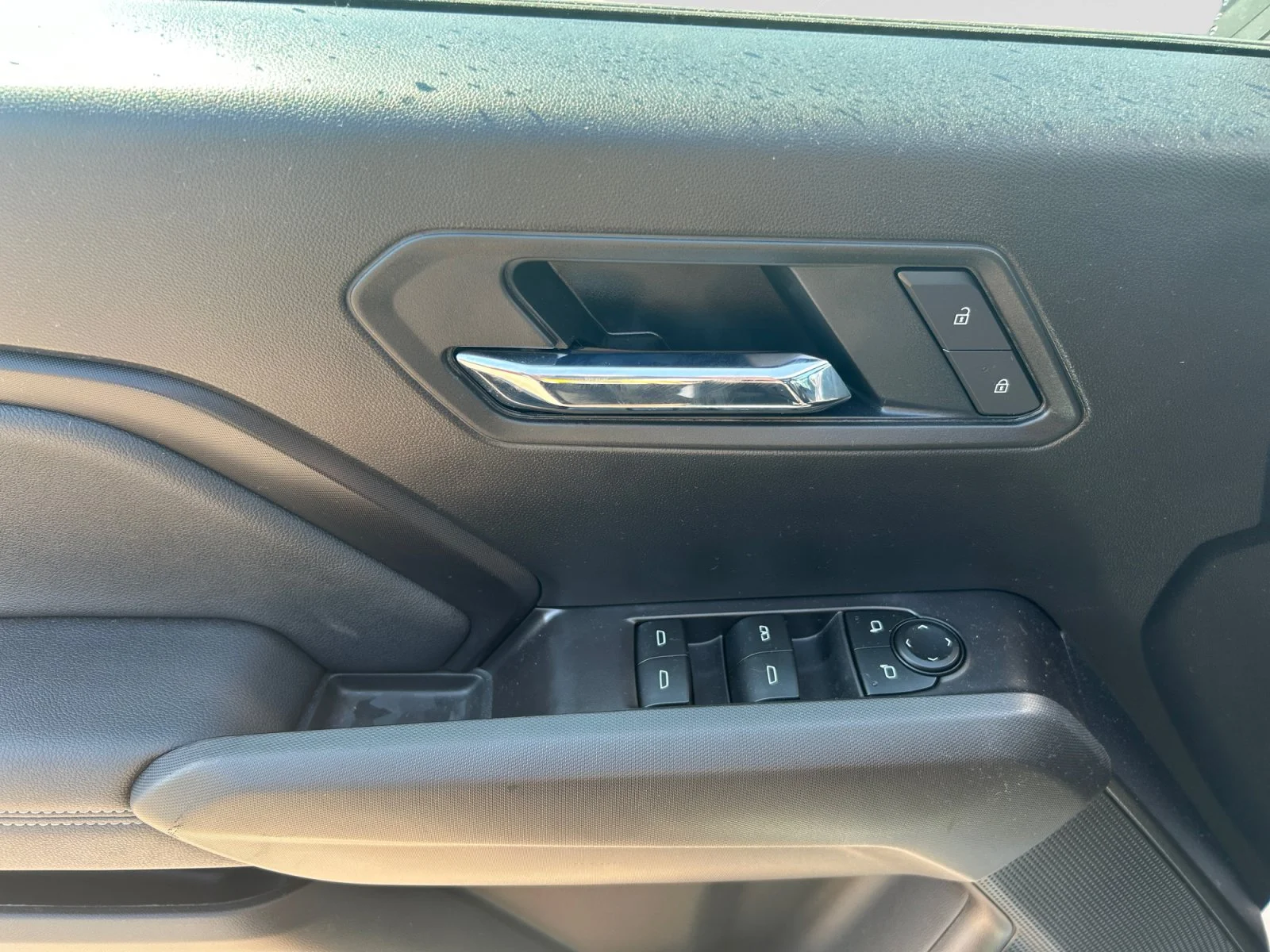 Used 2026 WHITE GMC Crew Cab ELEVATION **New Arrival** image 15