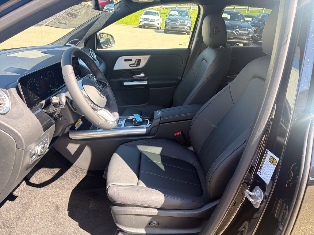 New 2026 Night Black Mercedes-Benz GLA 250 image 15