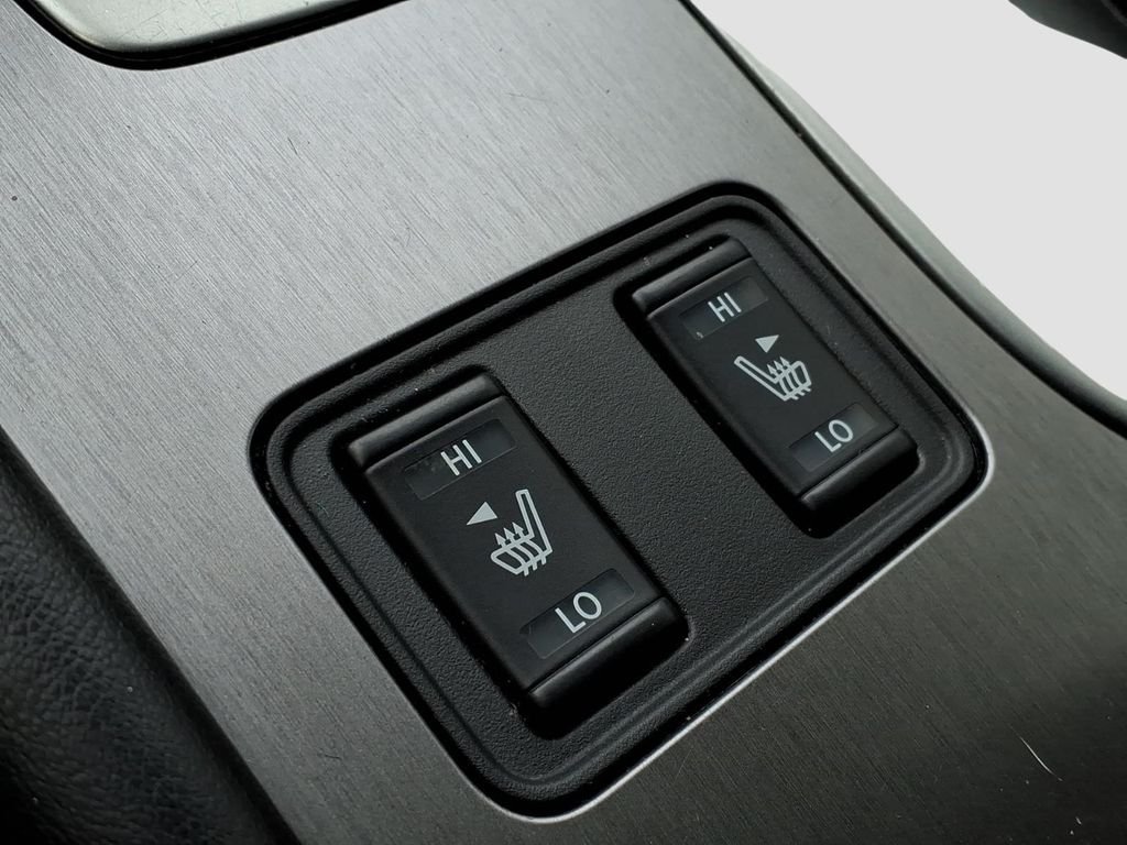 Used 2020 Black Nissan SL image 19