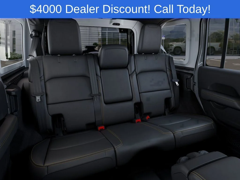 2026 Jeep Wrangler 4-Door Sahara - Photo 15