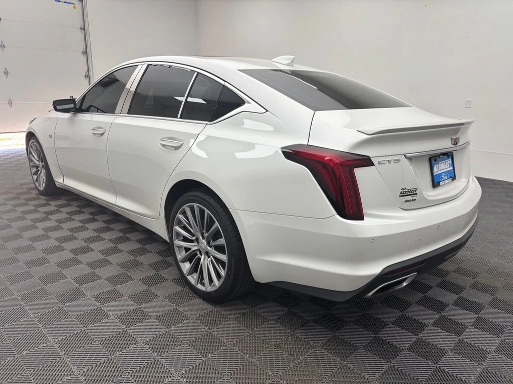 Used 2022 White Cadillac Premium Luxury image 11