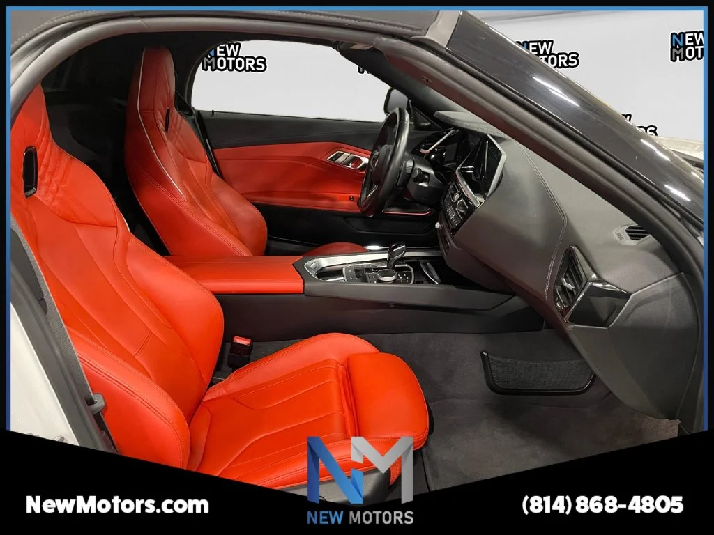 Used 2022 Alpine White BMW sDrive M40i image 15