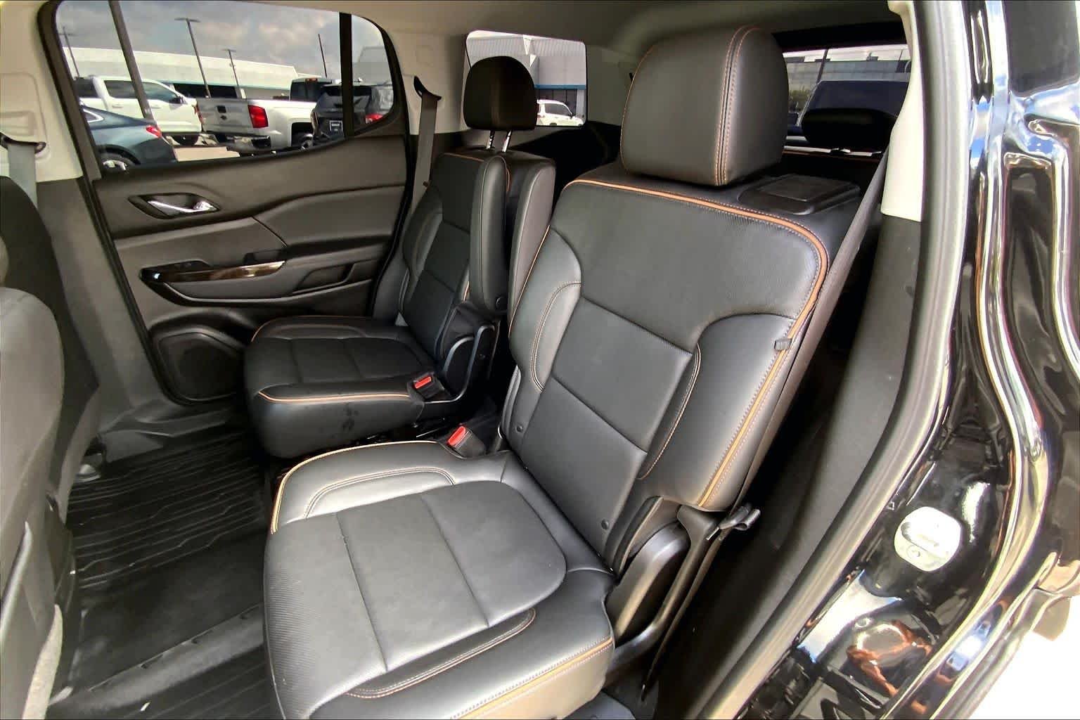 Used 2023 Ebony Twilight Metallic GMC AT4 image 31