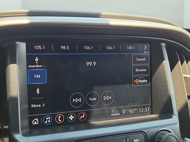 Used 2019 Pacific Blue Metallic Chevrolet Z71 image 19