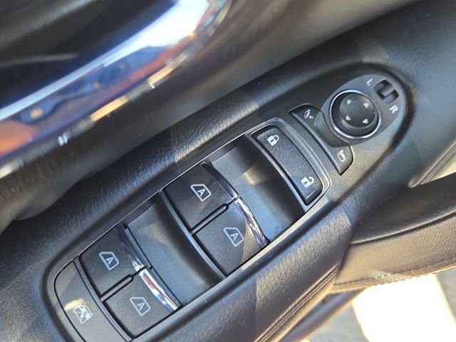 Used 2024 Super Black Nissan SL image 23