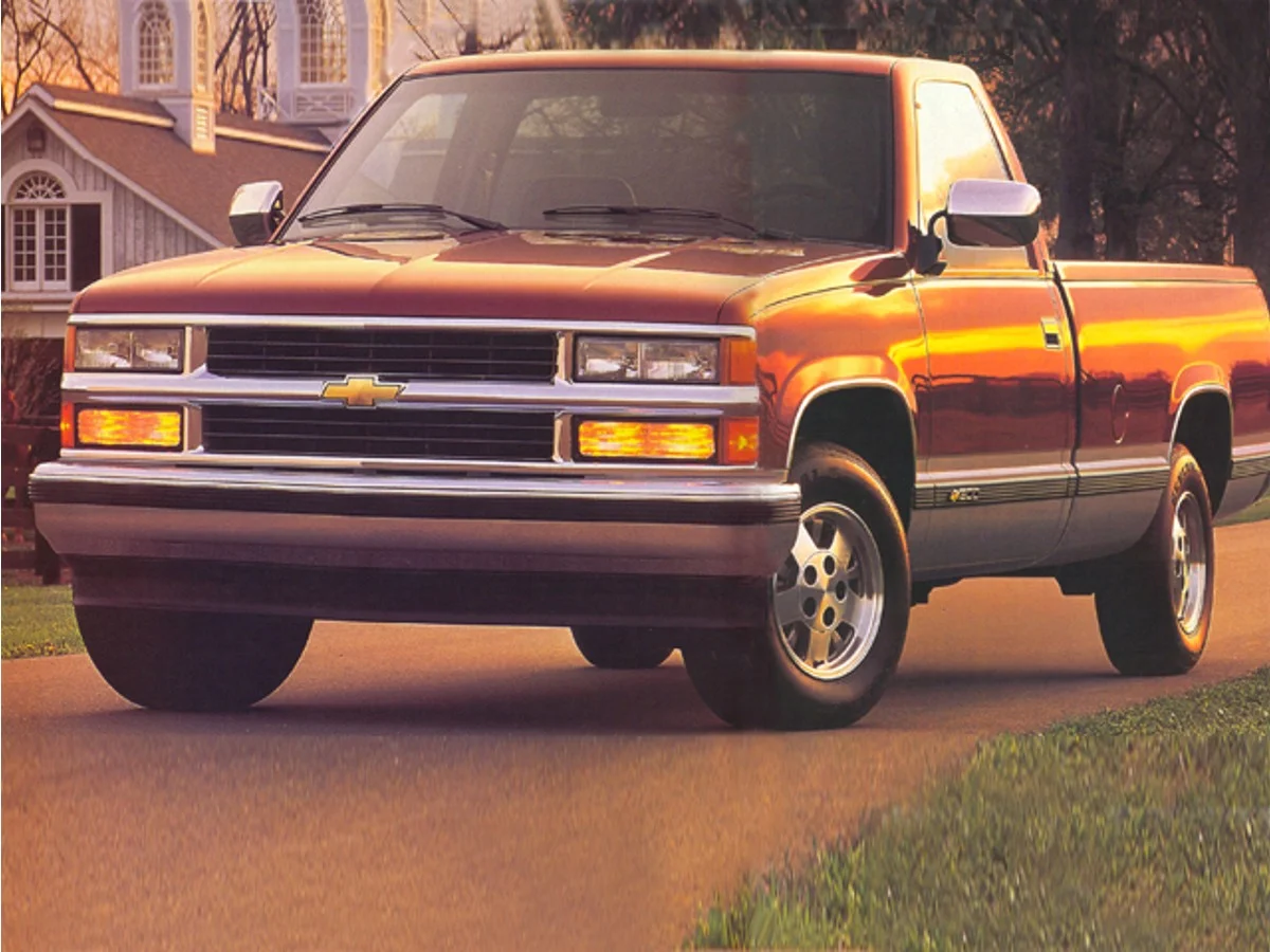 Used 1995 Red Chevrolet Cheyenne image 1