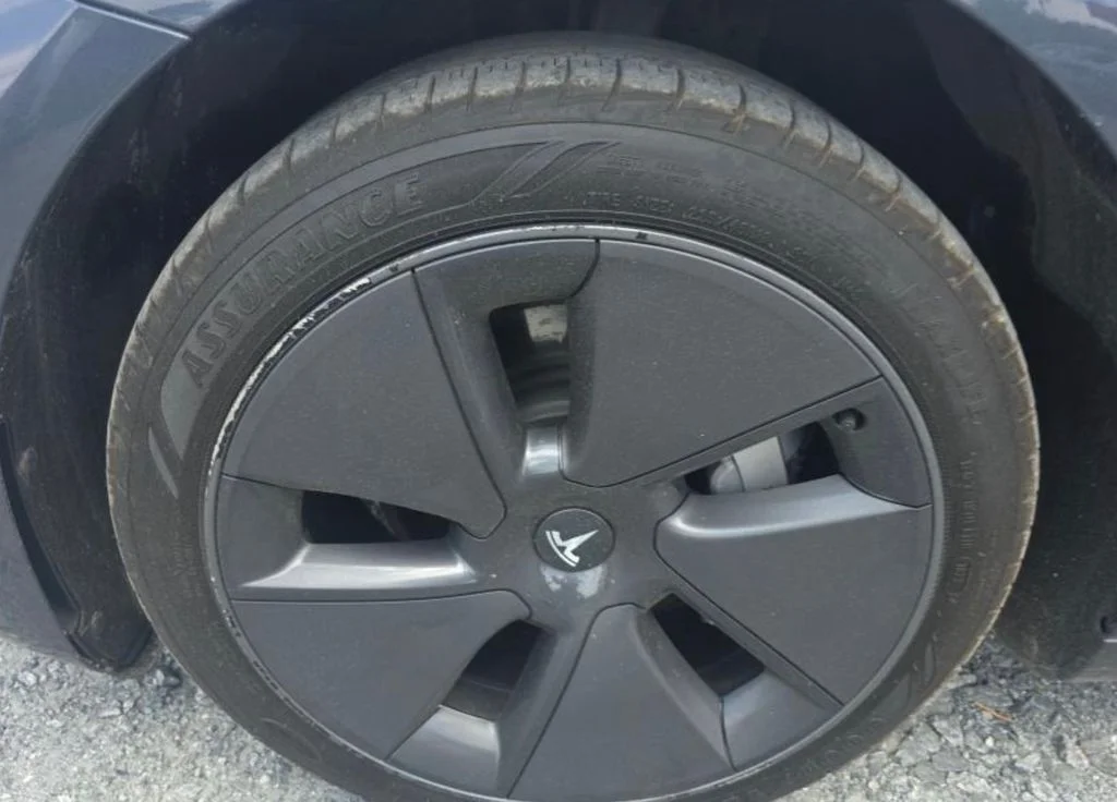 Used 2023 Gray Tesla Base image 6