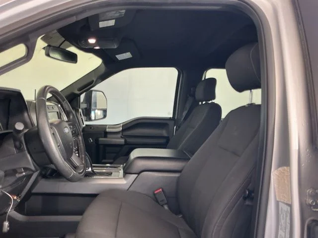 Used 2016 Ingot Silver Metallic Ford XLT image 9