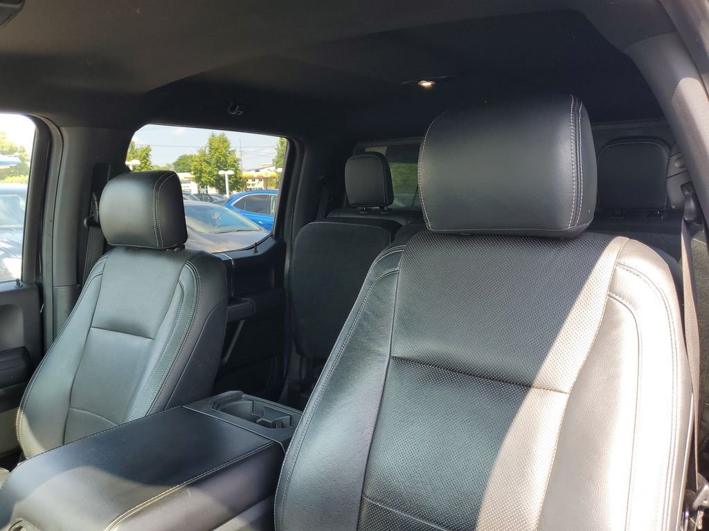 Used 2019 Black Metallic Ford XLT image 11