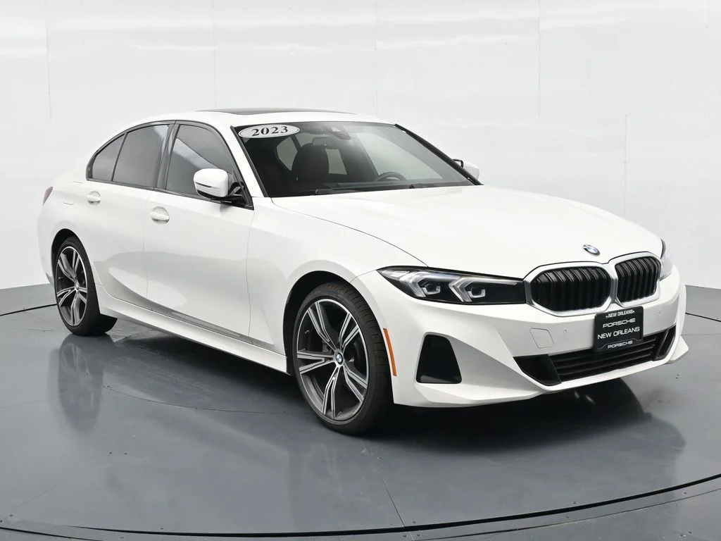 2023 BMW 3 Series 330i - Photo 9