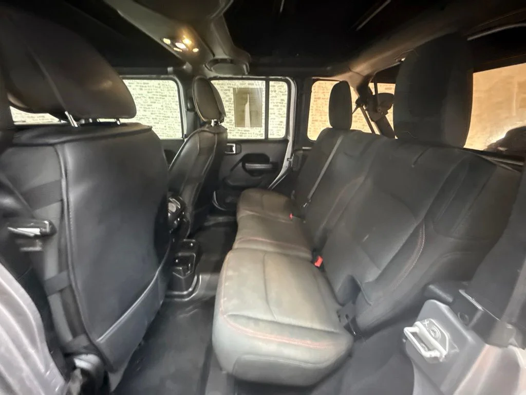 Used 2019 Billet Silver Metallic Clearcoat Jeep Unlimited Rubicon image 13