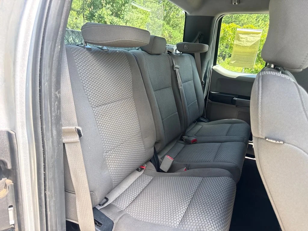 Used 2017 Ingot Silver Ford XLT image 33