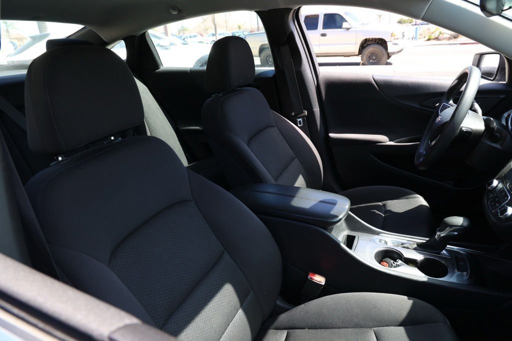 Used 2023 White Chevrolet LT image 20