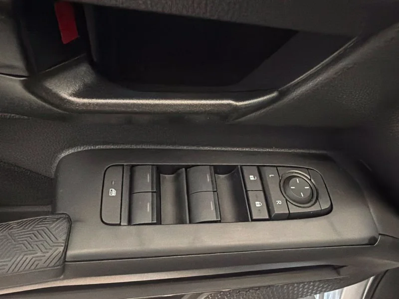 Used 2025 Silver Toyota SR5 image 15