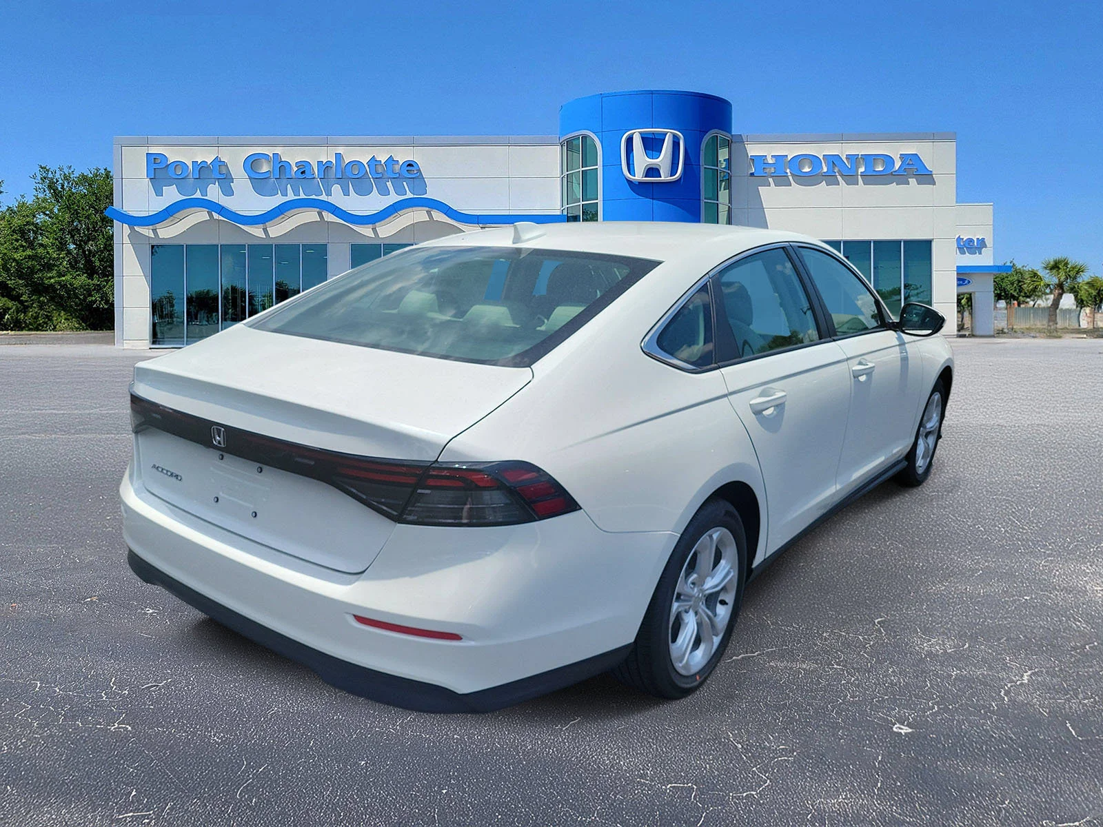 New 2026 Platinum White Pearl Honda LX image 30