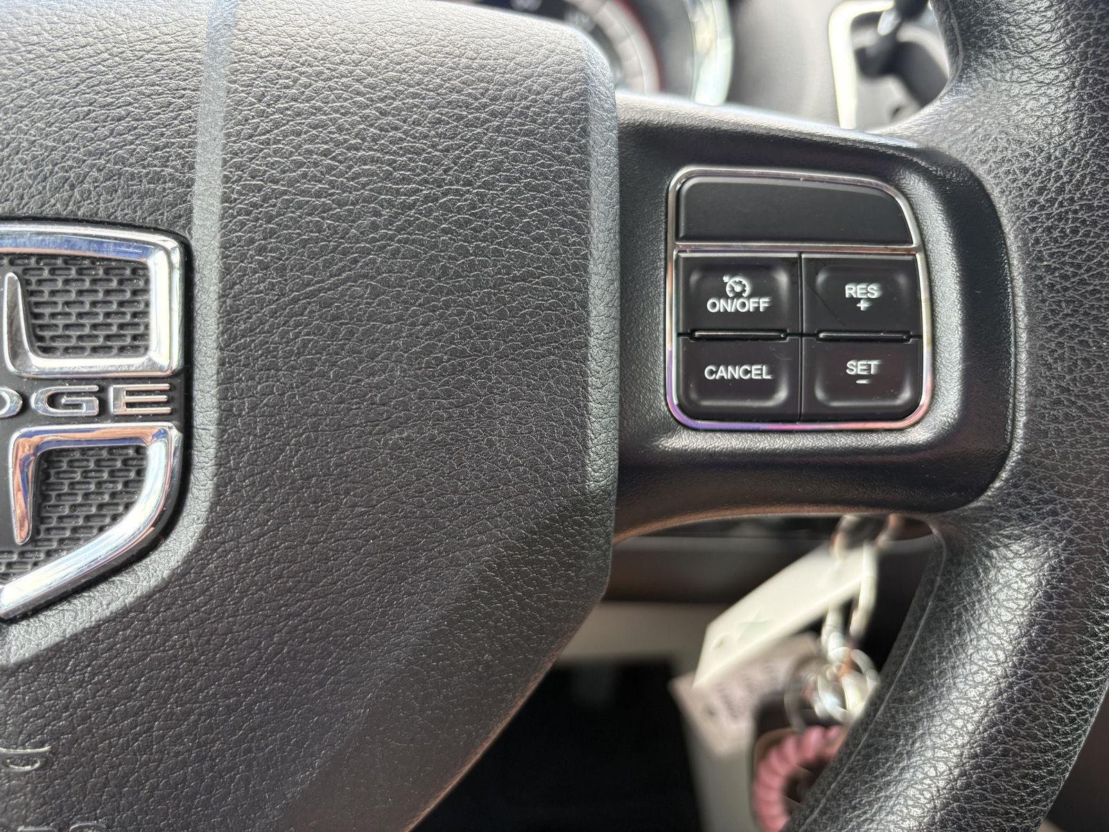 Used 2019 White Knuckle Clearcoat Dodge SE image 24