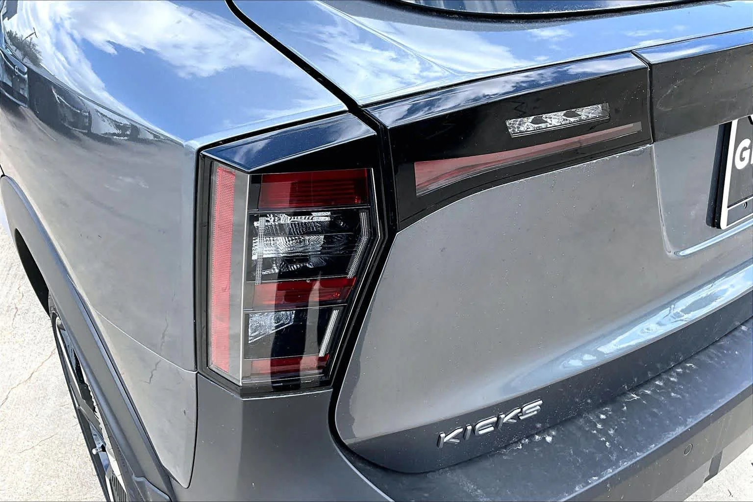 New 2026 Gun Metallic/Super Black Nissan SR image 12