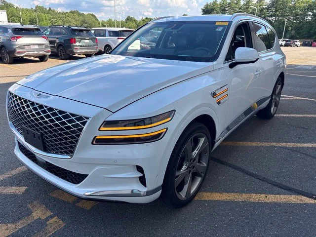 Used 2021 White Genesis 3.5T Prestige image 3