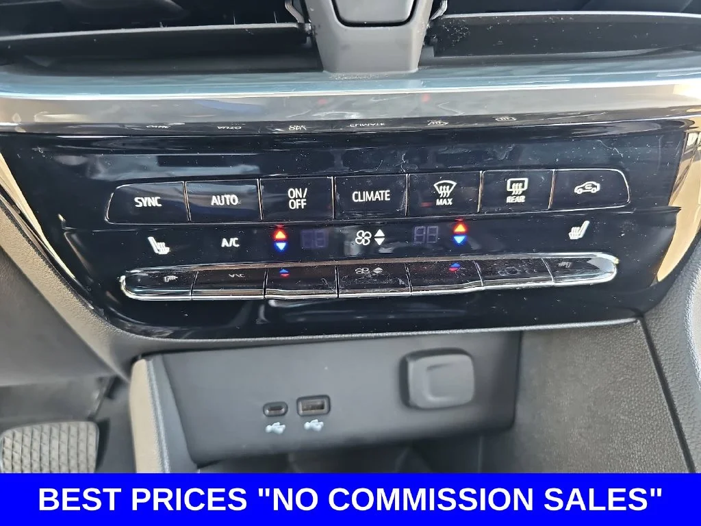 Used 2024 Blue Buick Avenir image 21