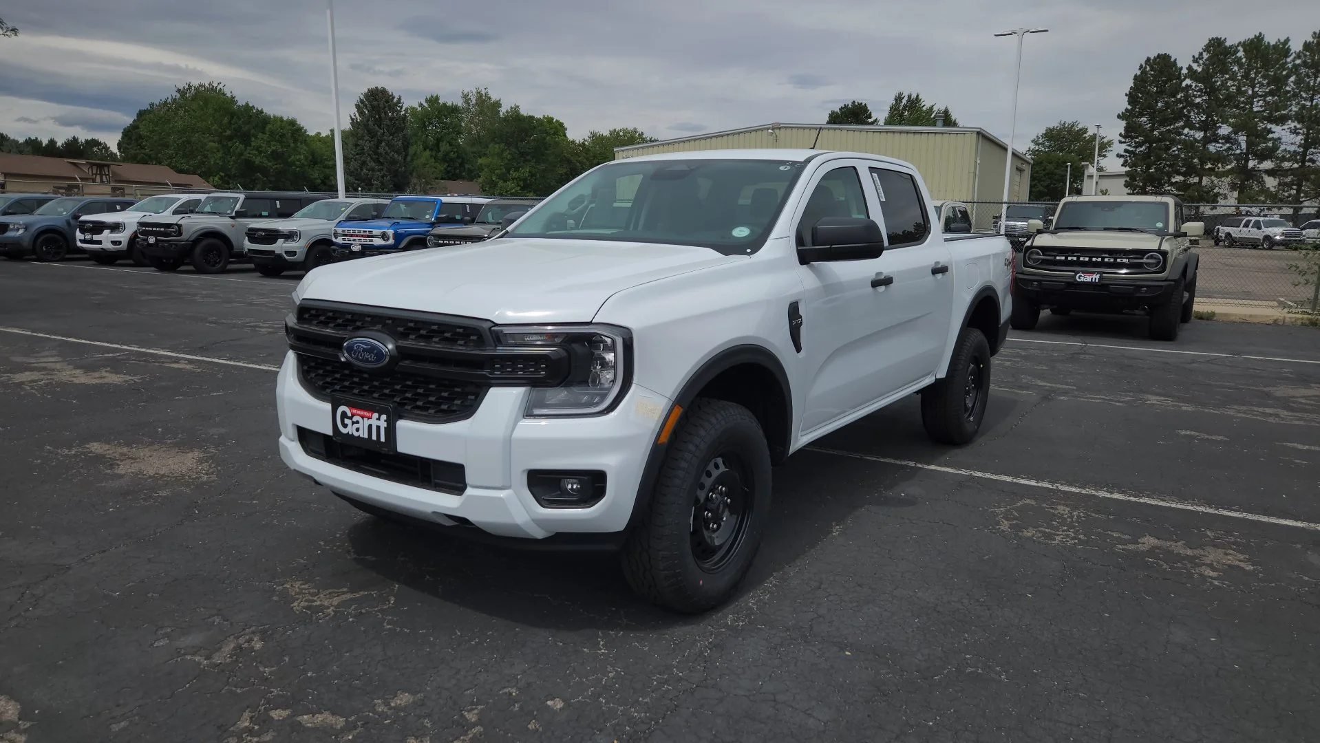 New 2026 Oxford White Ford XL image 2