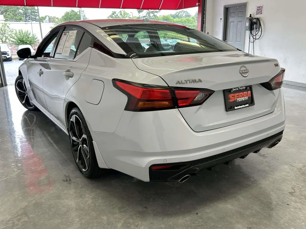 Used 2025 Gray Nissan 2.5 SR image 5