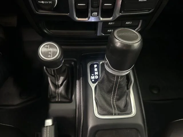 Used 2020 Black Jeep Overland image 16
